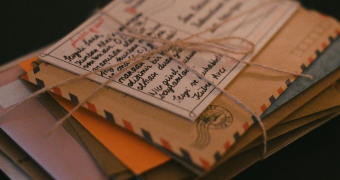 Analog Outbreak: Physical Letters Crush Cold Email With 36% Reply Rate in Regulated Market