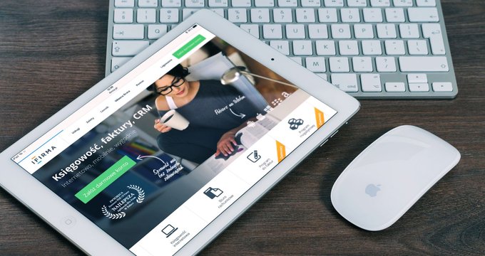 SaaStr's AI army proves CRM isn't dead: 20 bots drive 47% growth but demand structured workflows